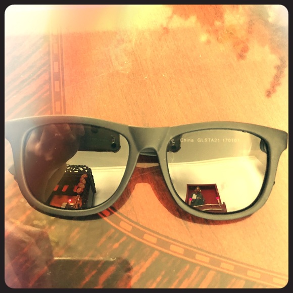 mustachifier glasses